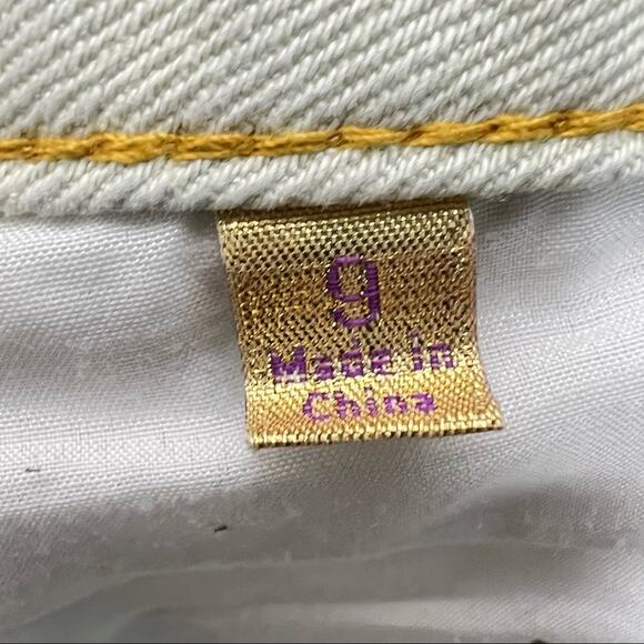 Princess Vera Wang born to rule tie dyed denim cut off Jean shorts size 9 B75 - Picture 3 of 4